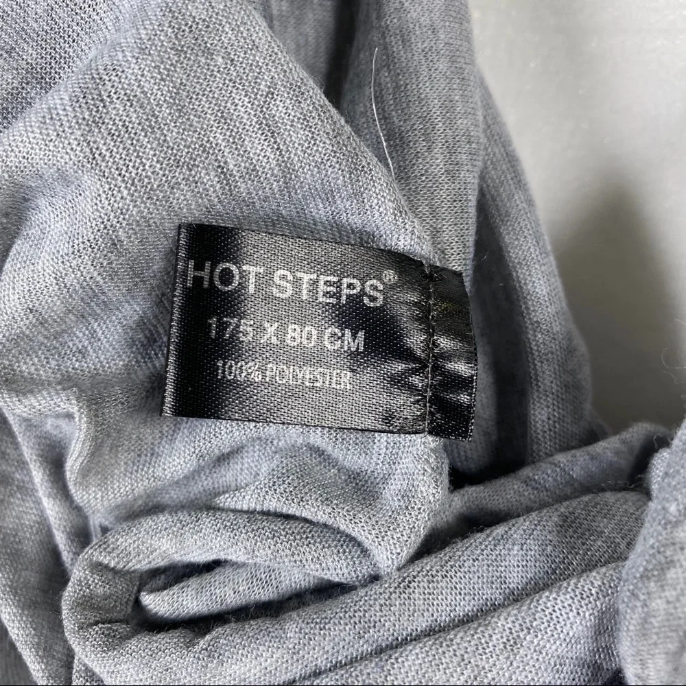 ⭐️SALE⭐️Hot Steps Grey Foulard Scarf - Picture 4 of 6